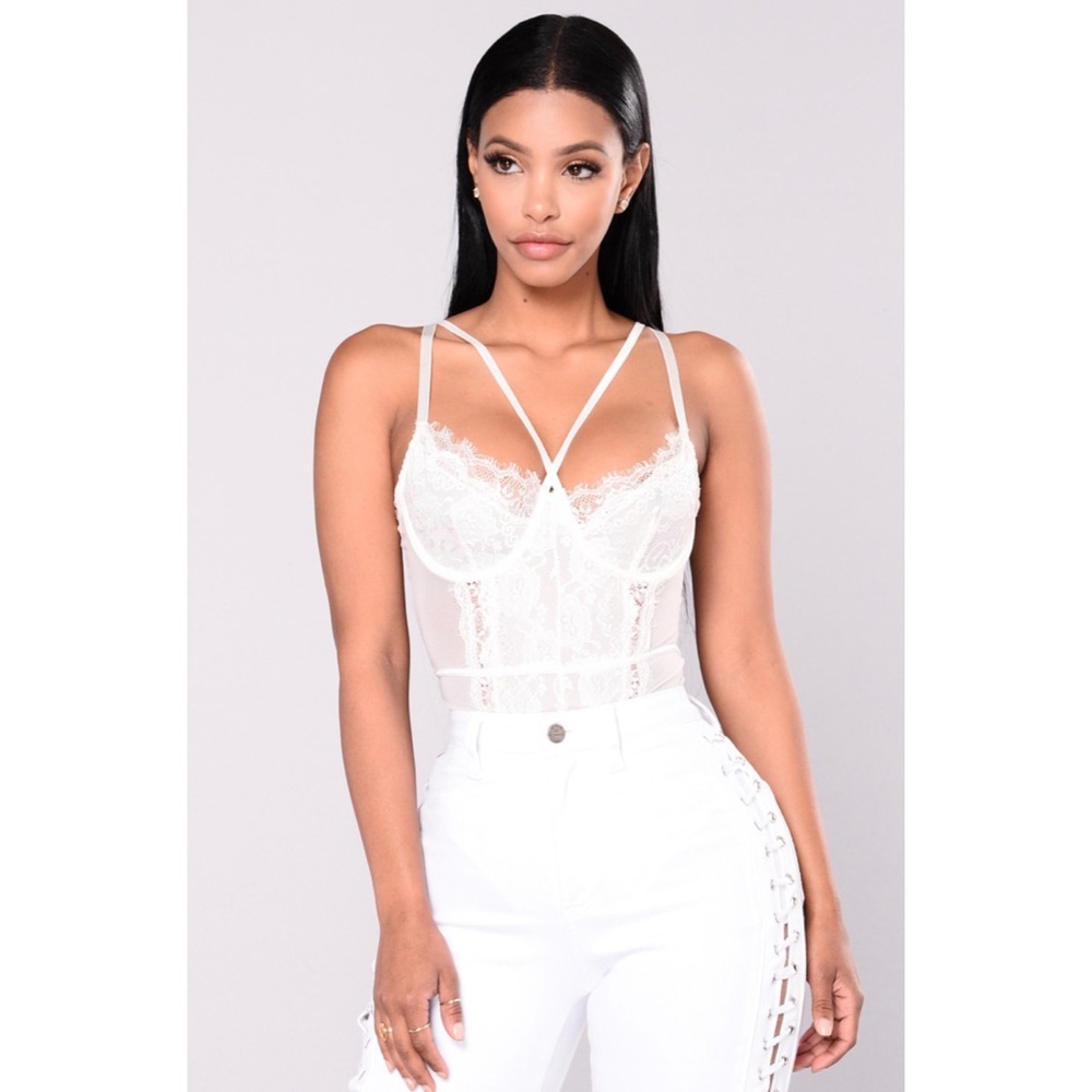 Fashion Nova Somebody To Love Lace Teddy